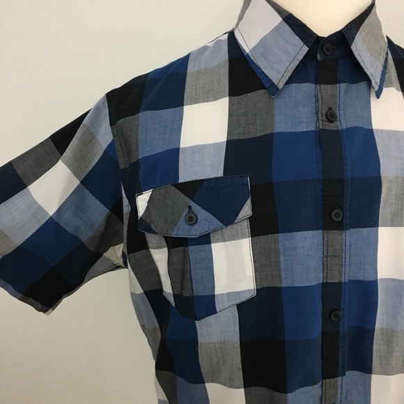 💙 Checked Plaid Button Down Short Sleeve Shirt - Picture 1 of 8